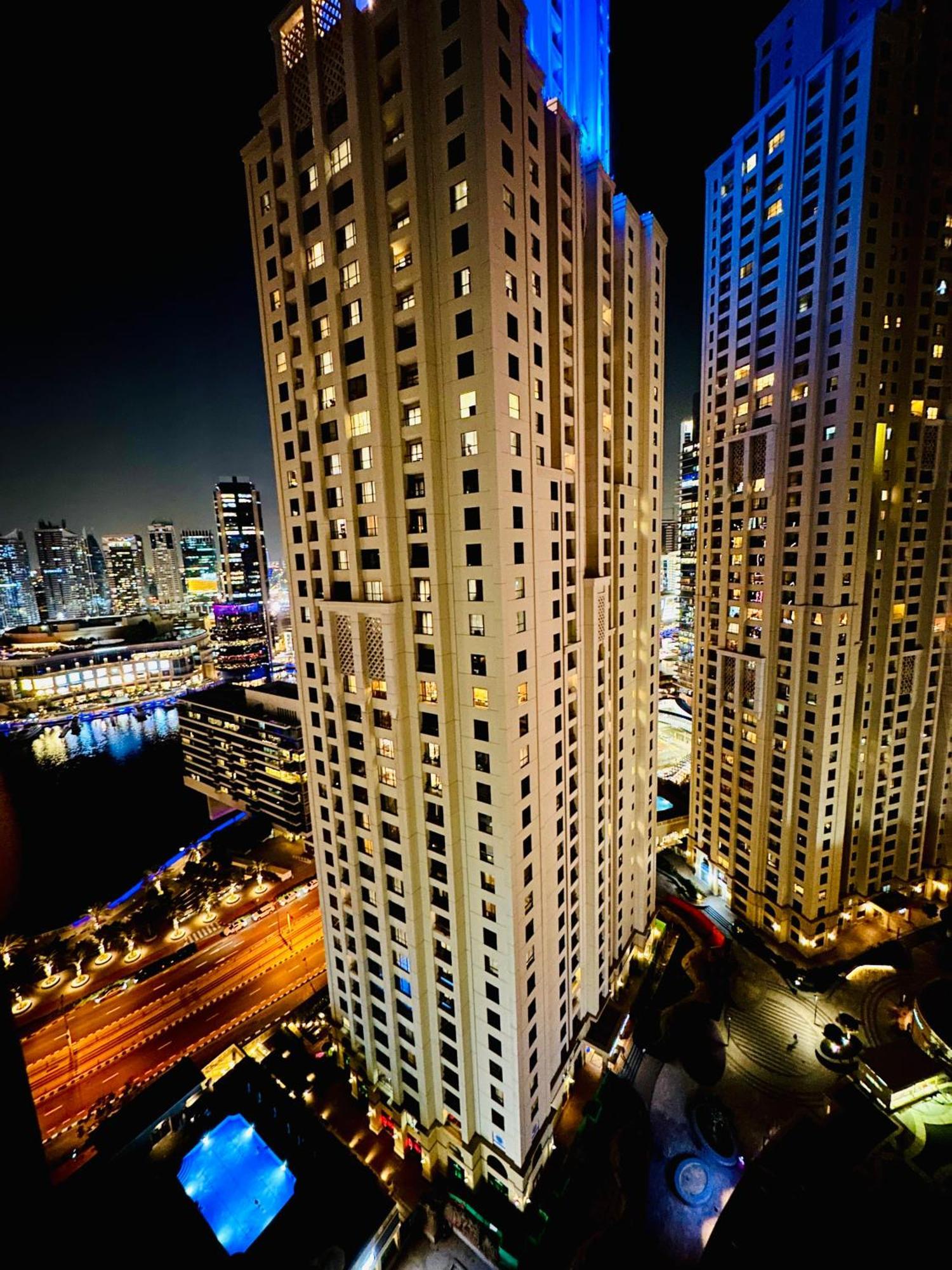 The Aero Hostel Dubaj Exteriér fotografie